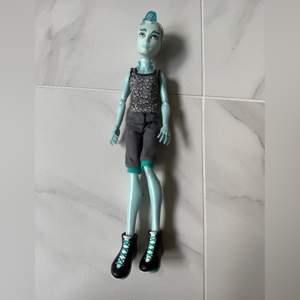 Monster High Gillington "Gil" Webber Manster Game Night Out Mattel Boy Doll  - Picture 2 of 3